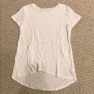 White Gap t-shirt